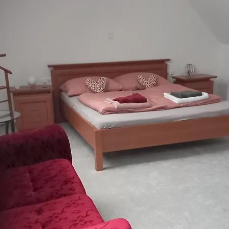 Pensionat Eden Garten Vendeghaz 3*