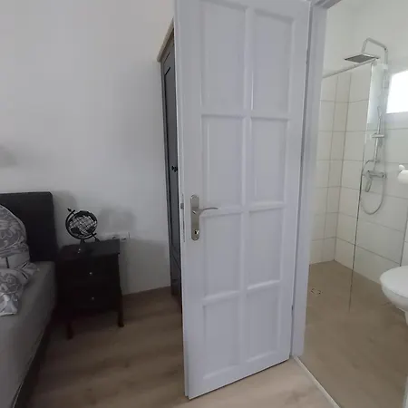 Pensionat Eden Garten Vendeghaz 3*